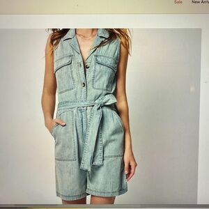 Faherty brand Denim Romper with Belt, barely worn. Like new. Size small!